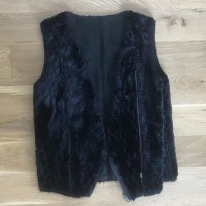 Reversible Vest - Short Faux Fur/Faux Leather